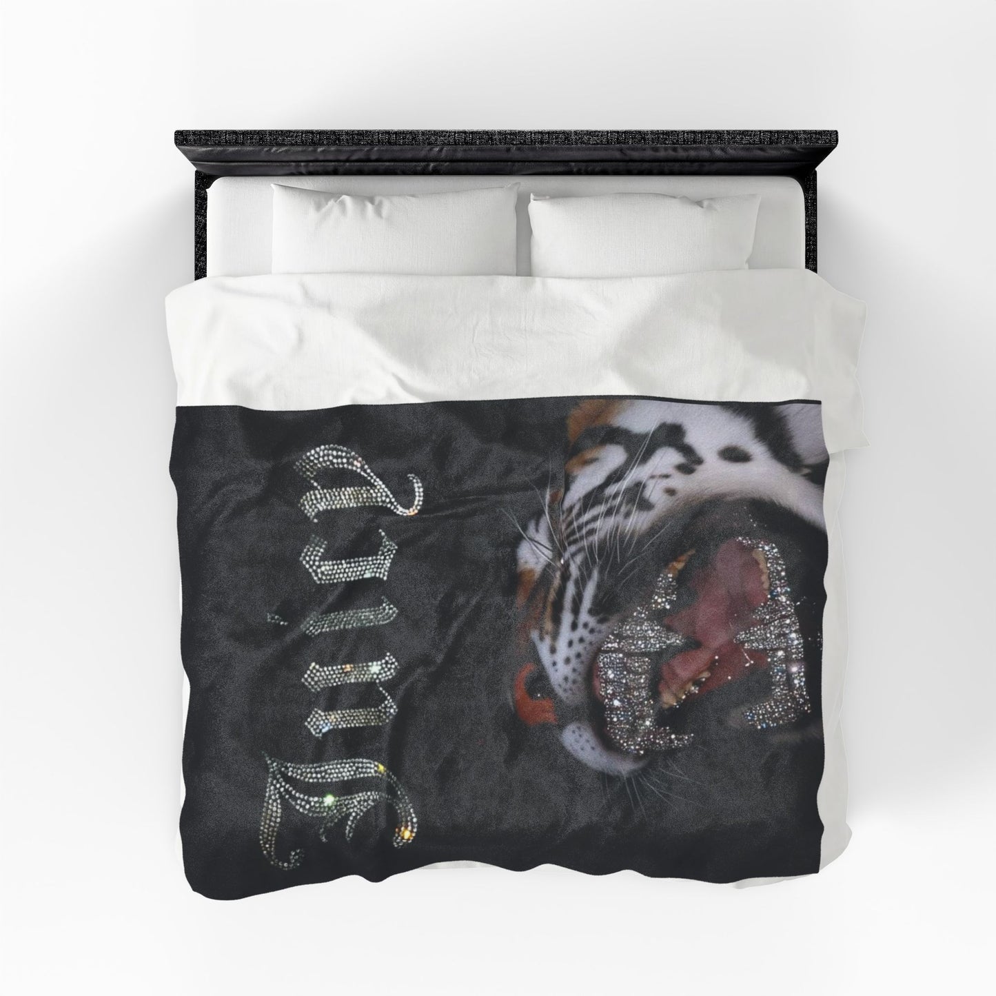 Juicy Tiger Plush blanket